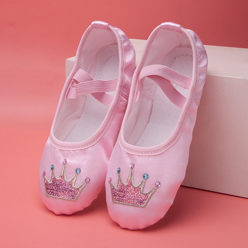 Children&#39;s Dance Shoe Soft Sole Practicing Cat Claw Satin Embroidery Ballet Body Yoga Girl Indoor Gymnastics Shoes